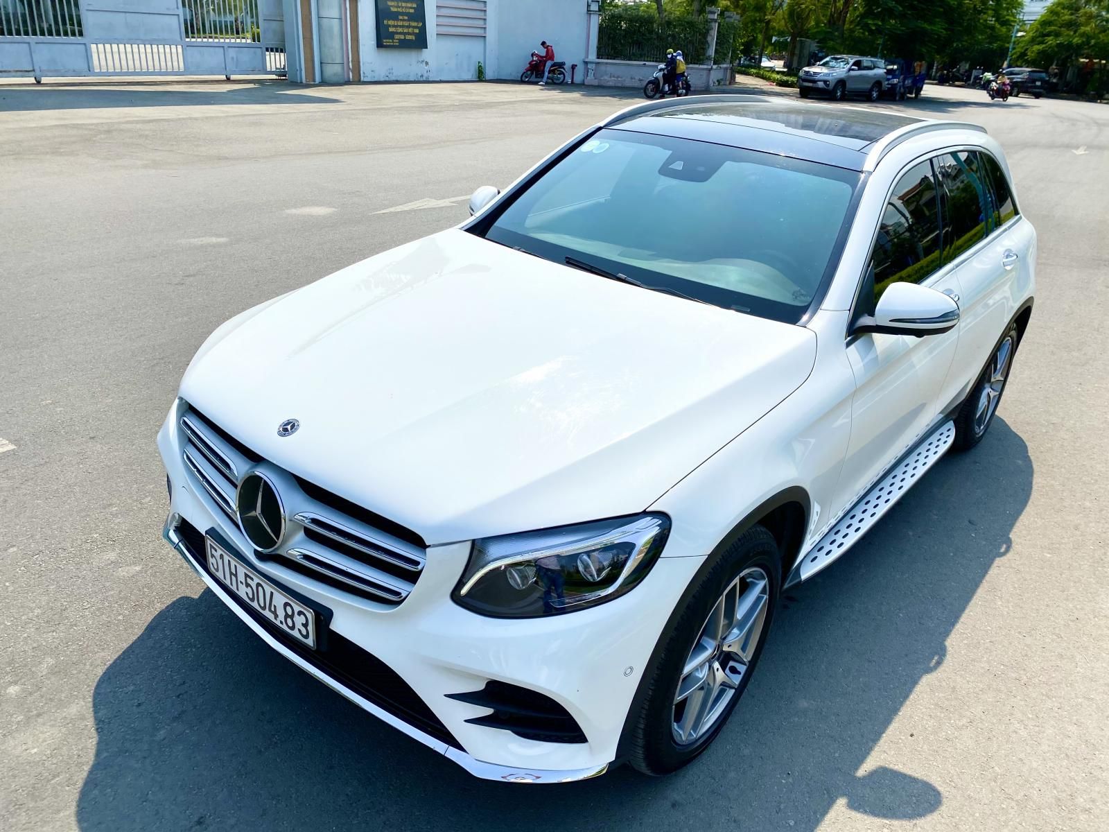 Mercedes-Benz GLC-Class 2017 - Mua xe Mercedes-Benz GLC 300, đời 2017, màu trắng, nhập khẩu, biển thành phố