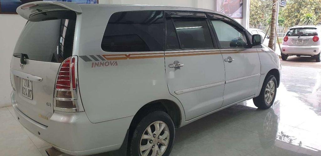 Toyota Innova 2007 - Bán Toyota Innova 2007, màu bạc, 270 triệu