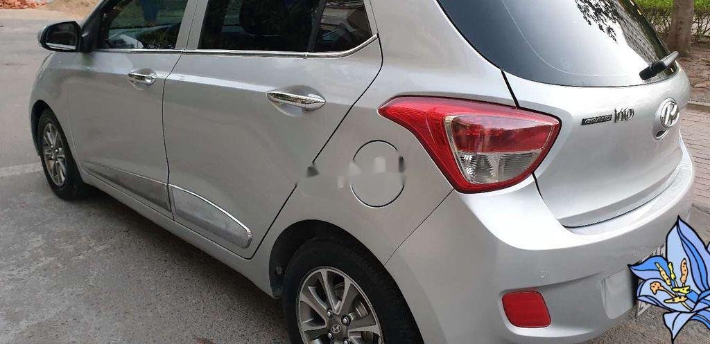 Hyundai Grand i10   2015 - Bán Hyundai Grand i10 đời 2015, màu bạc, nhập khẩu 