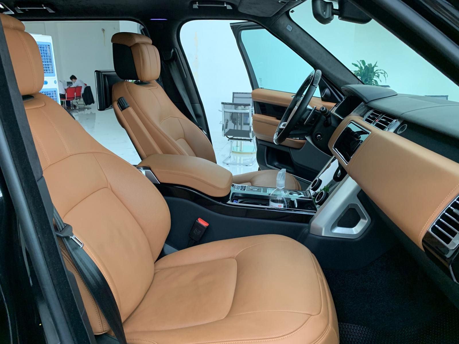 LandRover LWB P400E 2019 - Việt Auto Luxury cần bán xe LandRover Range Rover LWB P400E sản xuất năm 2019, màu đen