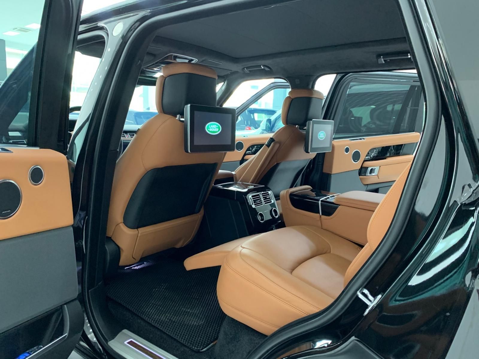 LandRover LWB P400E 2019 - Việt Auto Luxury cần bán xe LandRover Range Rover LWB P400E sản xuất năm 2019, màu đen