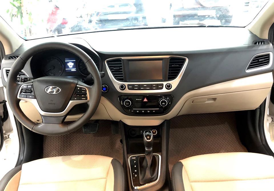 Hyundai Accent 1.4 AT đặc biệt 2018 - Bán Hyundai Accent 1.4 AT đặc biệt năm 2018, màu trắng