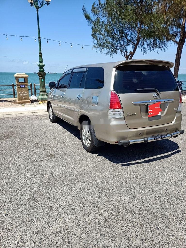 Toyota Innova   G   2010 - Bán xe Toyota Innova G sản xuất 2010, 340tr