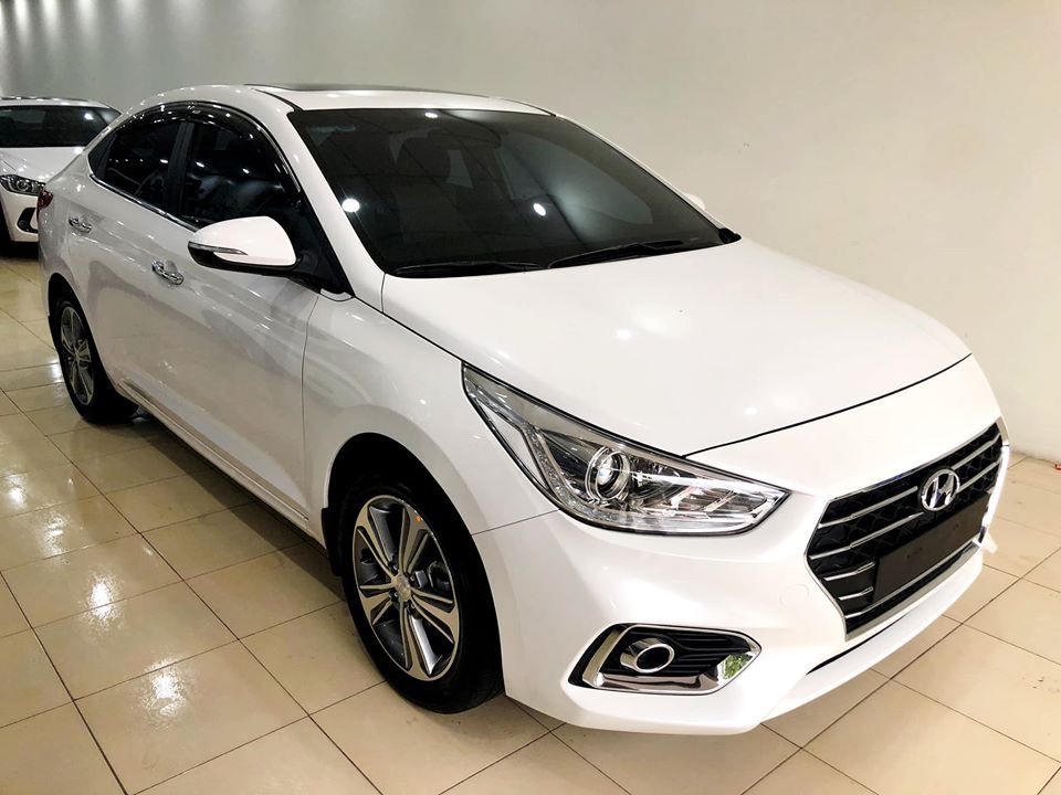 Hyundai Accent 2018 - Cần bán gấp chiếc xe Hyundai Accent 1.4 AT bản đặc biệt, sản xuất 2018, màu trắng