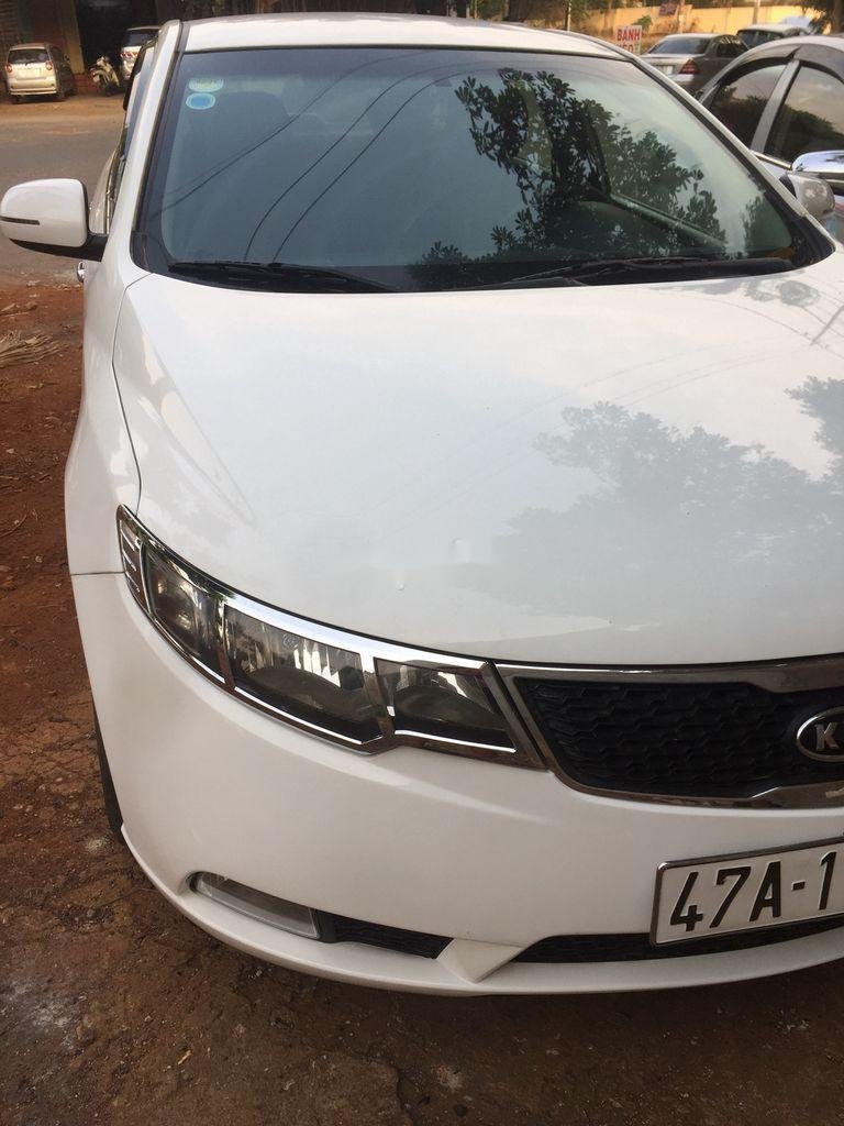 Kia Forte 2012 - Cần bán xe Kia Forte năm sản xuất 2012, màu trắng