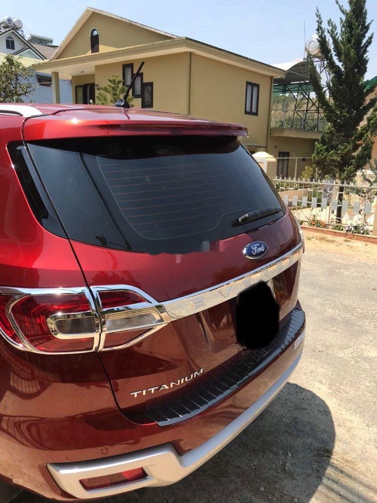 Ford Everest 2019 - Bán Ford Everest sản xuất 2019, màu đỏ, xe nhập chính chủ