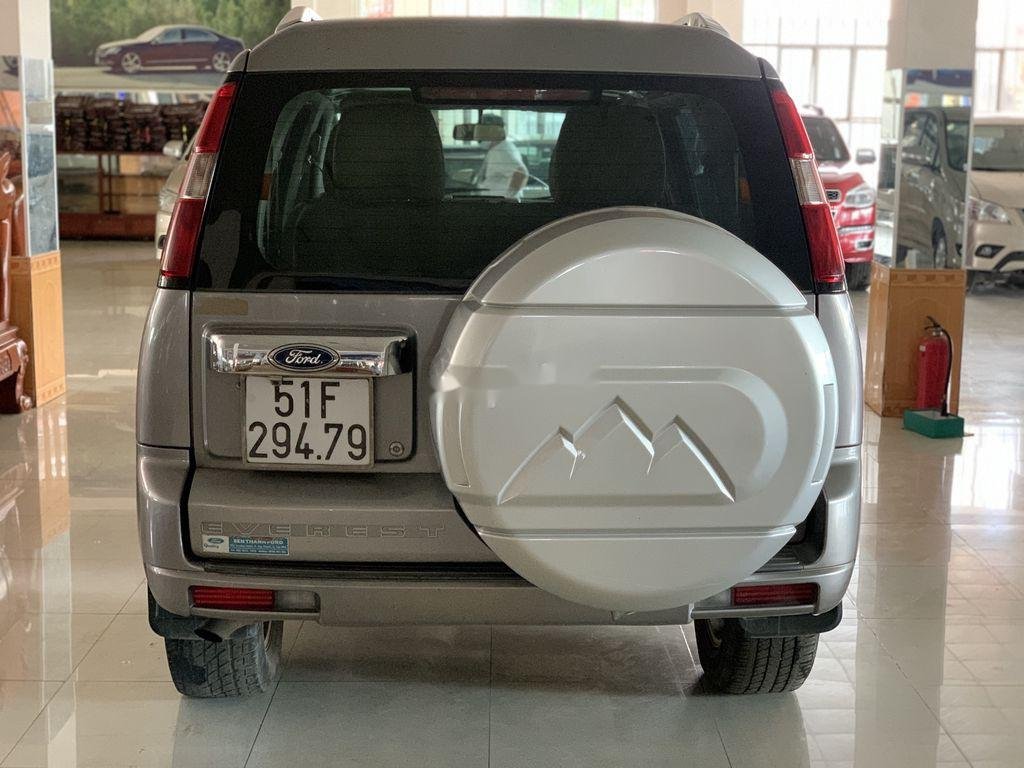 Ford Everest     2010 - Bán ô tô Ford Everest năm sản xuất 2010