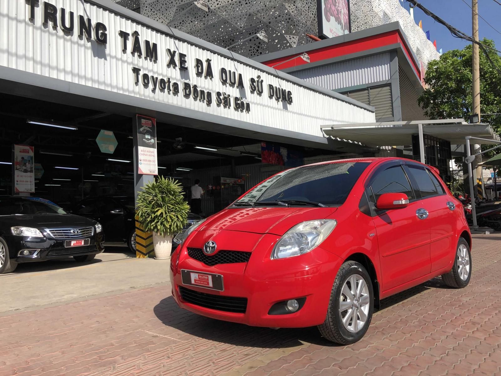 Toyota Yaris 2011 - Bán giá thấp với chiếc Toyota Yaris 1.5G, màu đỏ, đời 2011, nhập khẩu Thái Lan