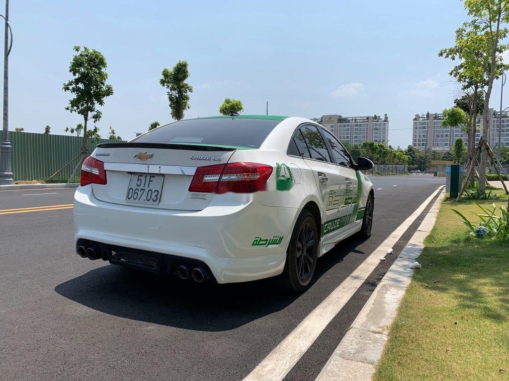 Chevrolet Cruze   2014 - Cần bán Chevrolet Cruze năm 2014, màu trắng