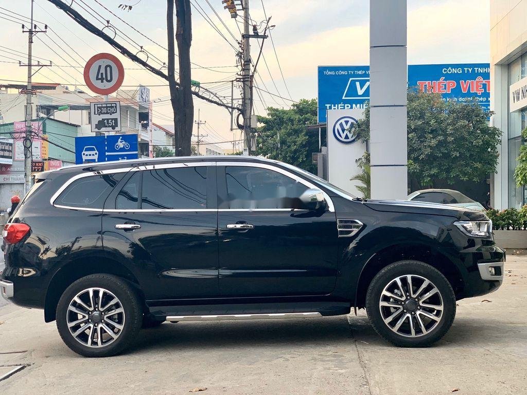 Ford Everest 2019 - Cần bán xe Ford Everest sản xuất năm 2019, màu đen, nhập khẩu nguyên chiếc