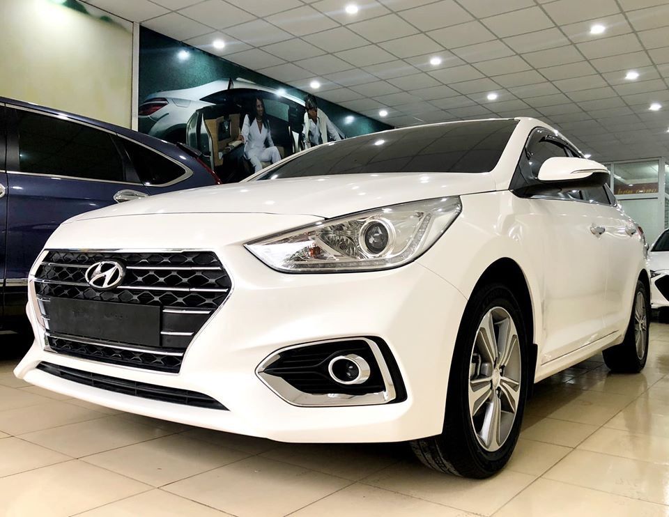 Hyundai Accent 2018 - Cần bán gấp chiếc xe Hyundai Accent 1.4 AT bản đặc biệt, sản xuất 2018, màu trắng