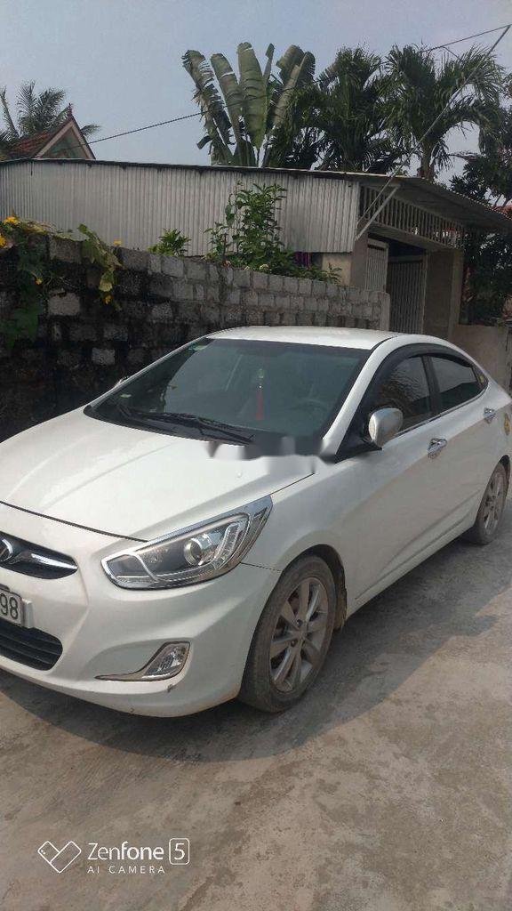 Hyundai Accent   2014 - Bán Hyundai Accent đời 2014, màu trắng, nhập khẩu  