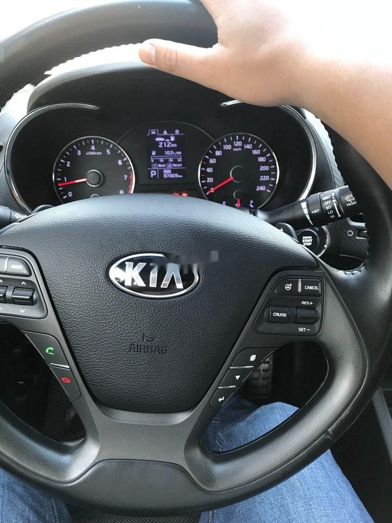 Kia K3    2014 - Bán Kia K3 sản xuất năm 2014 số tự động