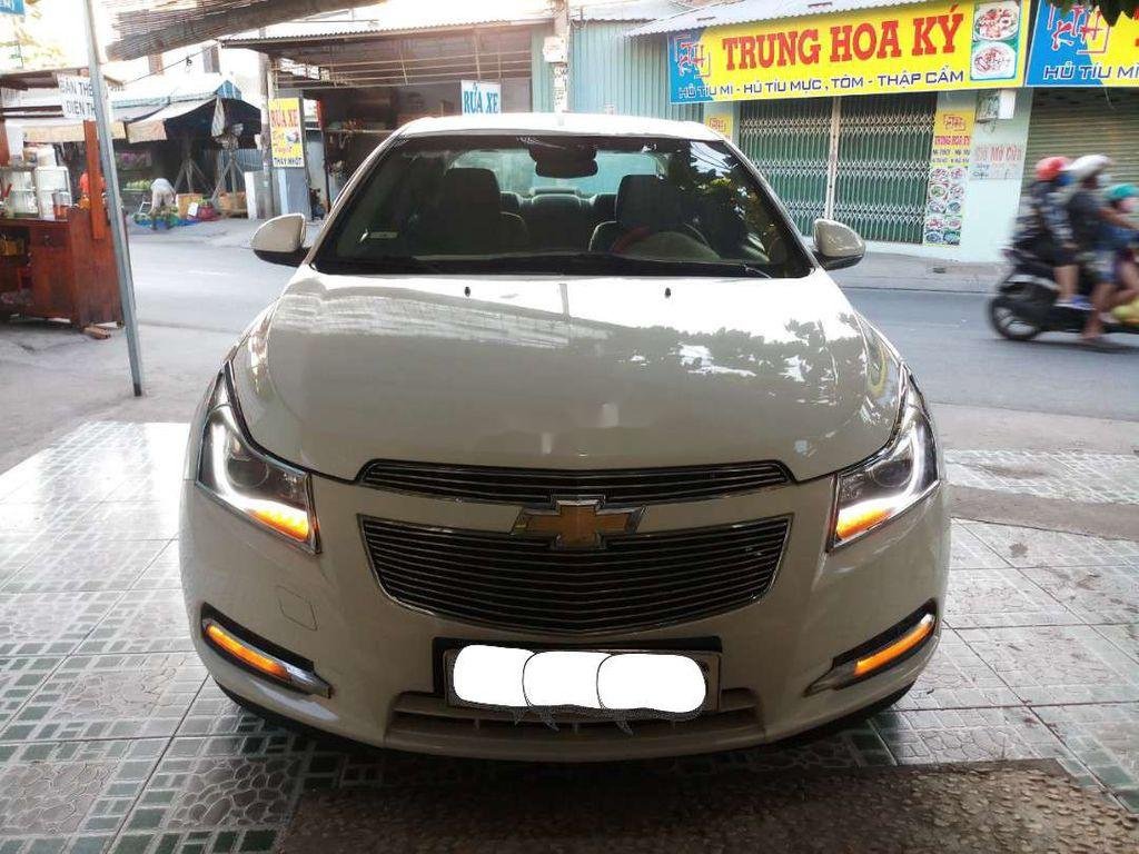 Chevrolet Cruze 2011 - Cần bán xe Chevrolet Cruze sản xuất 2011