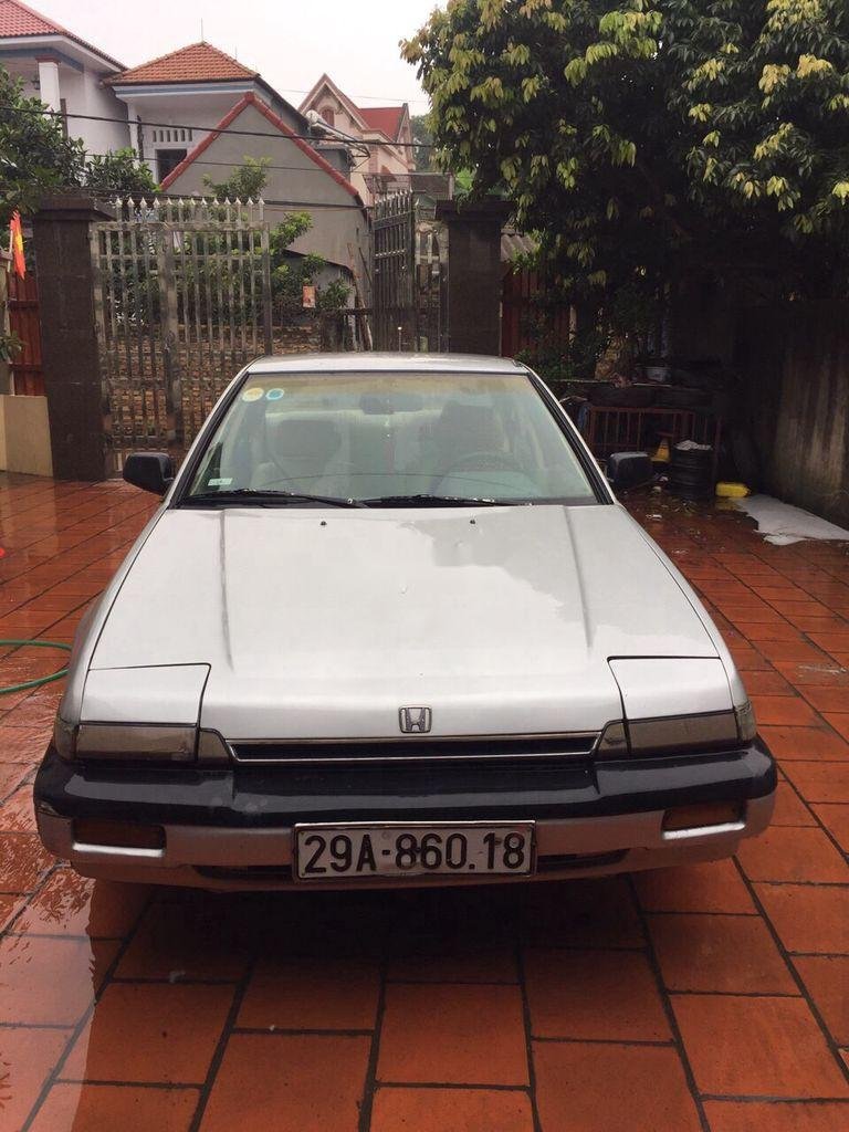 Honda Accord   1989 - Cần bán Honda Accord năm sản xuất 1989, màu trắng, nhập khẩu  