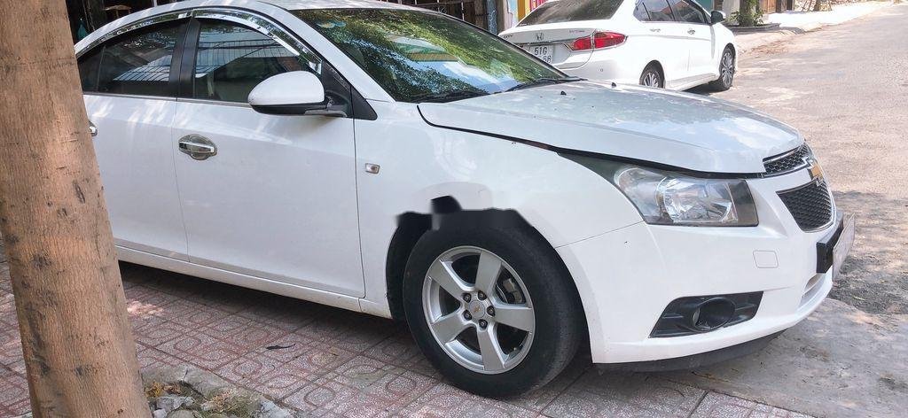 Chevrolet Cruze    2014 - Xe Chevrolet Cruze đời 2014, màu trắng số sàn, giá tốt