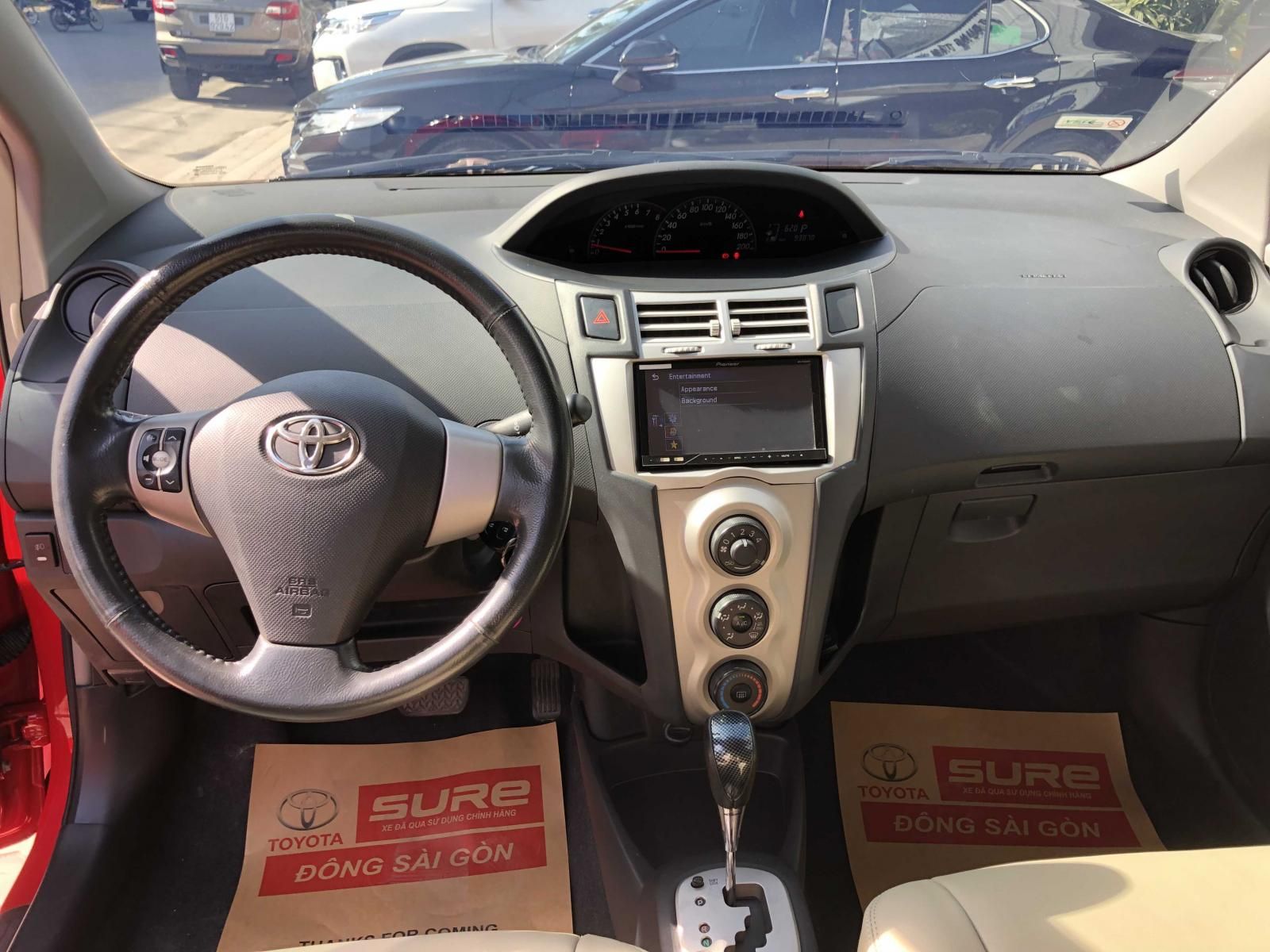 Toyota Yaris 2011 - Bán giá thấp với chiếc Toyota Yaris 1.5G, màu đỏ, đời 2011, nhập khẩu Thái Lan