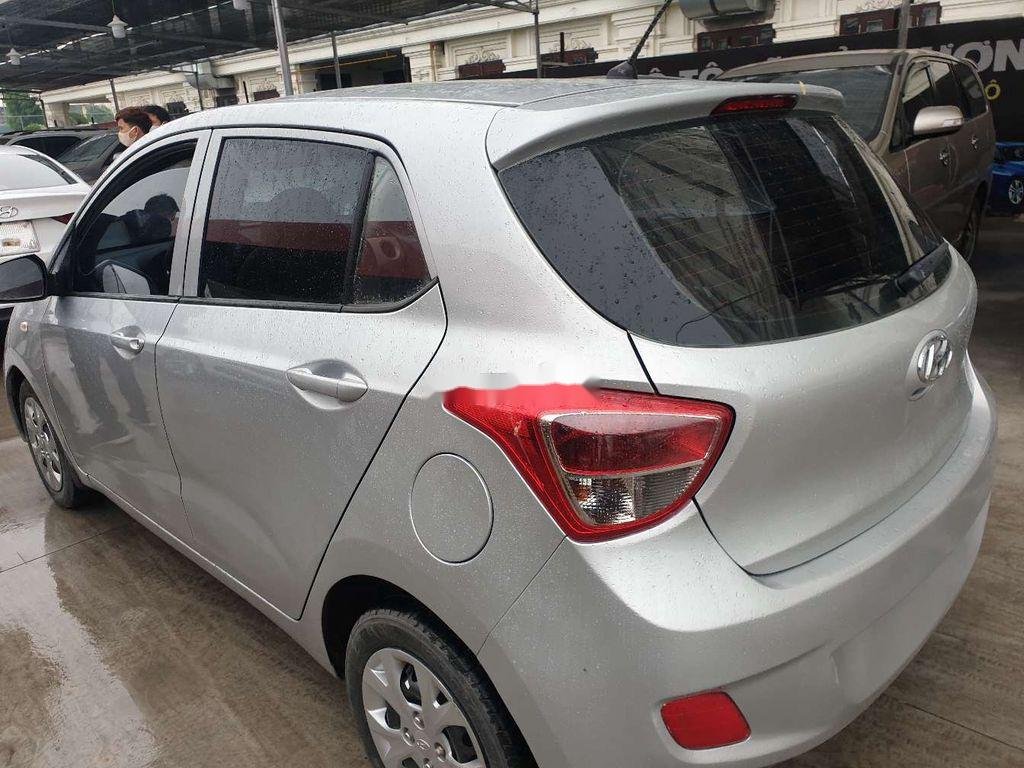 Hyundai Grand i10 2016 - Xe Hyundai Grand i10 năm 2016, màu bạc, nhập khẩu, giá 245tr