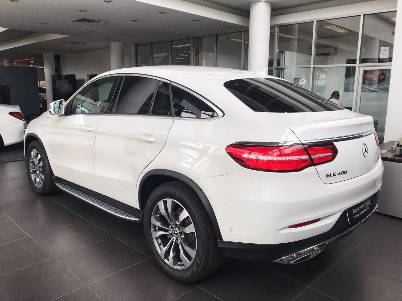 Mercedes-Benz GLE-Class GLE 400 Coupe 2019 - Bán xe Mercedes GLE 400 Coupe năm sản xuất 2019, màu trắng, xe nhập