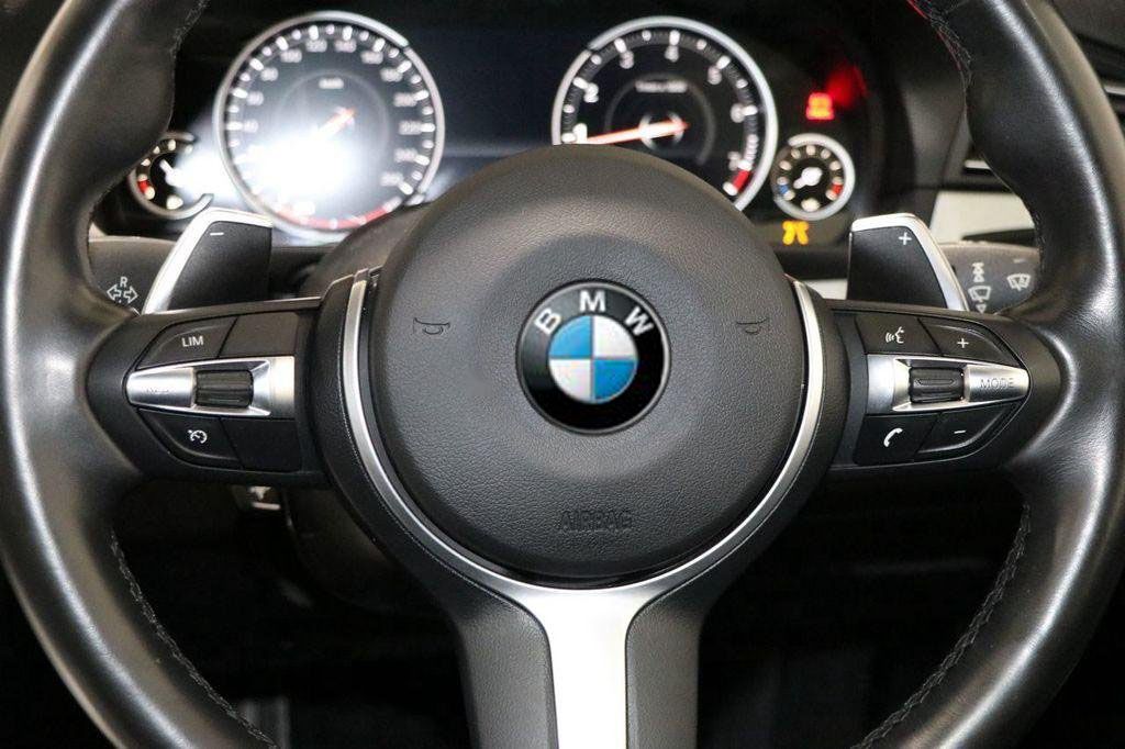 BMW 5 Series   2015 - Bán ô tô BMW 520i 2015, màu trắng, nhập khẩu, 900 triệu