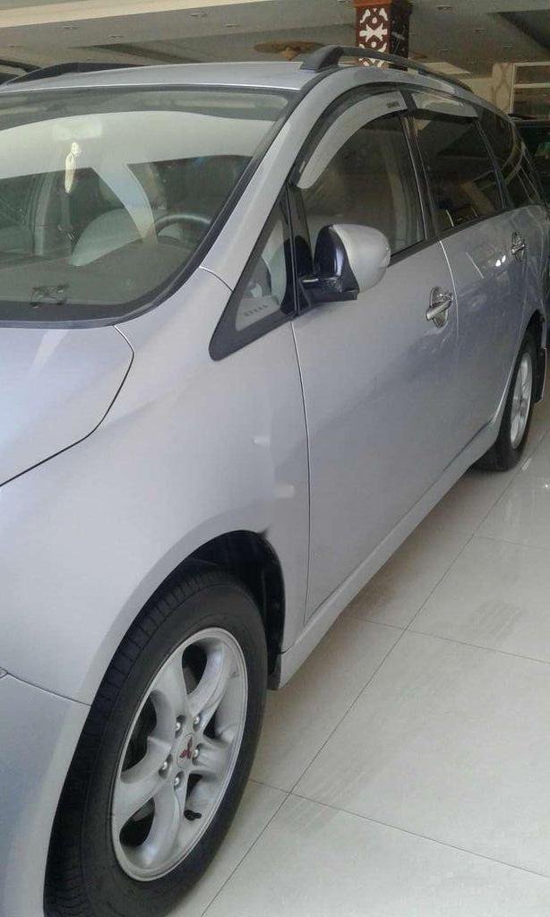 Mitsubishi Grandis   2007 - Cần bán lại xe Mitsubishi Grandis 2007, màu bạc