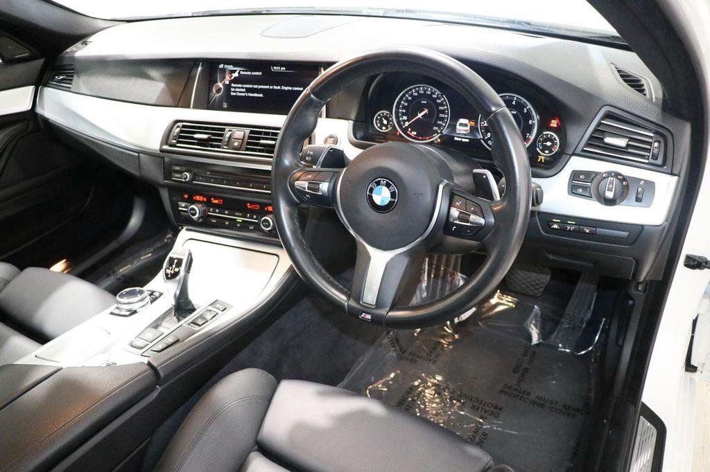 BMW 5 Series   2015 - Bán ô tô BMW 520i 2015, màu trắng, nhập khẩu, 900 triệu