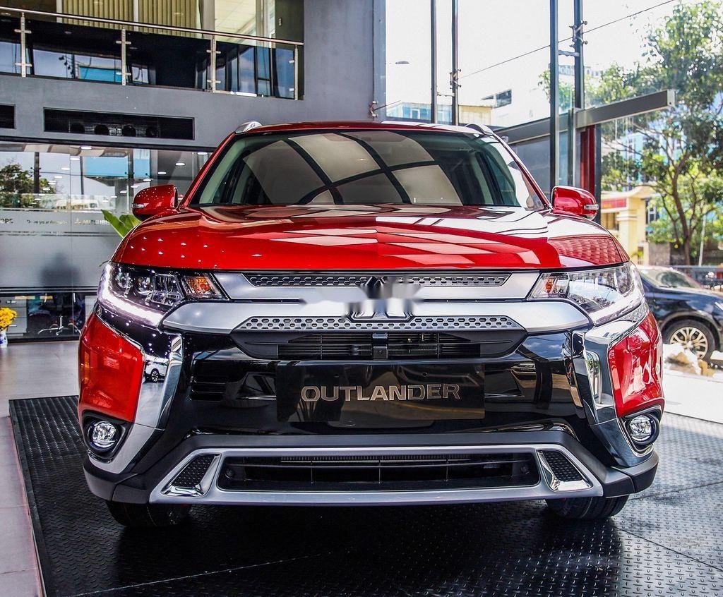 Mitsubishi Outlander   2020 - Bán Mitsubishi Outlander năm sản xuất 2020, màu đỏ