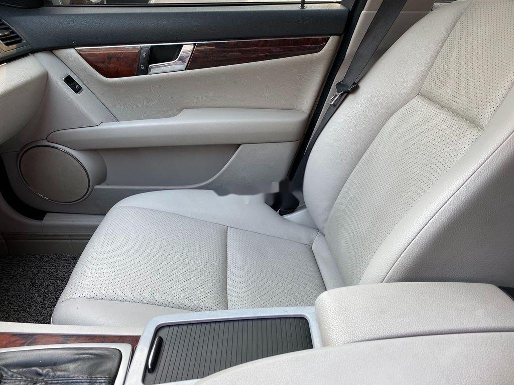Mercedes-Benz C class 2009 - Cần bán xe Mercedes C class đời 2009, màu xám