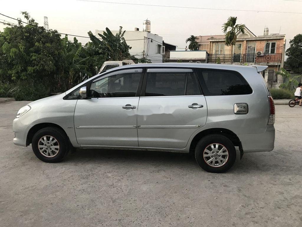 Toyota Innova   2008 - Bán Toyota Innova 2008, màu bạc, số sàn, giá tốt