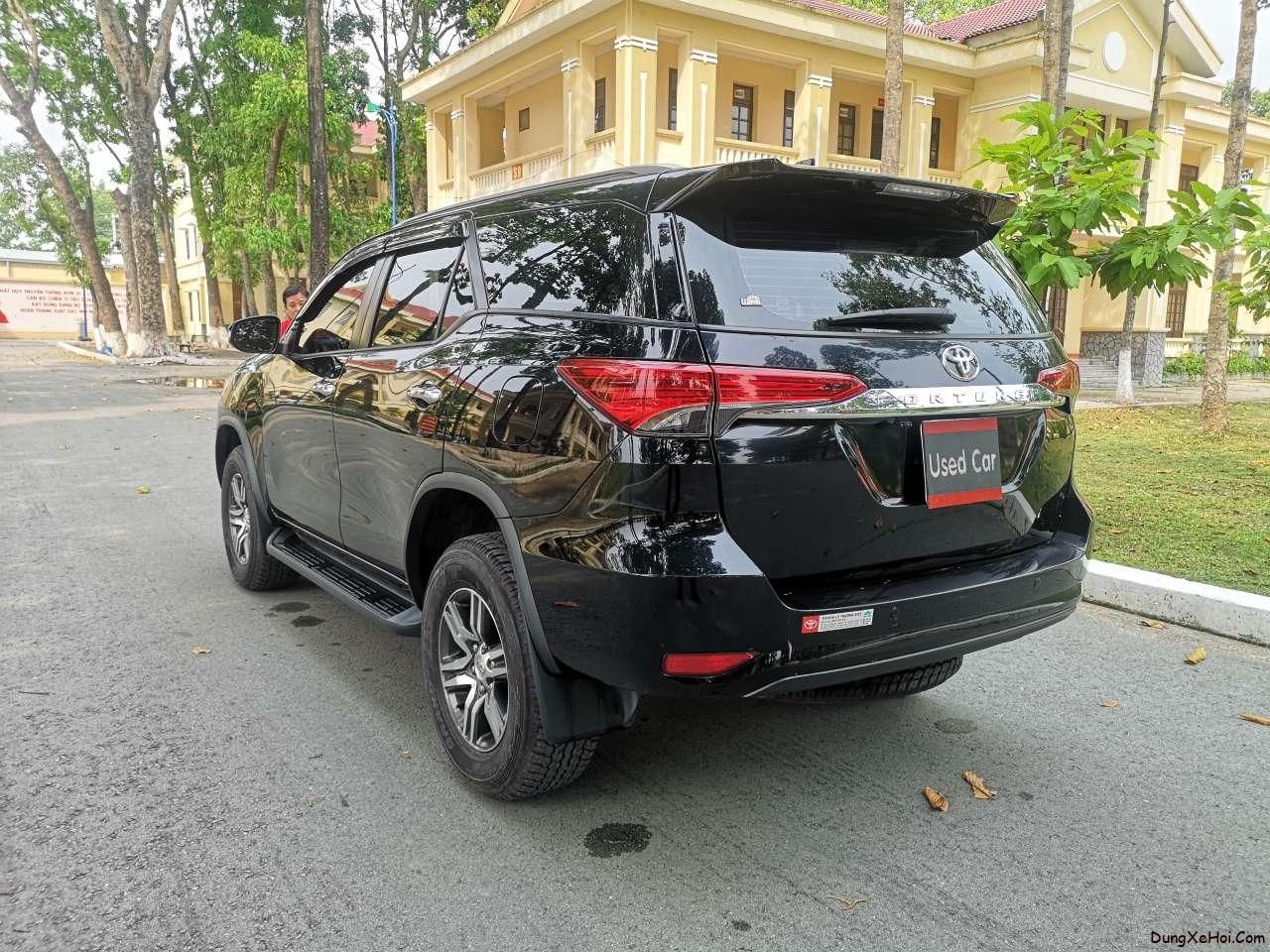 Toyota Fortuner 2018 - Tư nhân cần bán chiếc Toyota Fortuner MT, máy dầu, đời 2018, màu đen, nhập khẩu nguyên chiếc