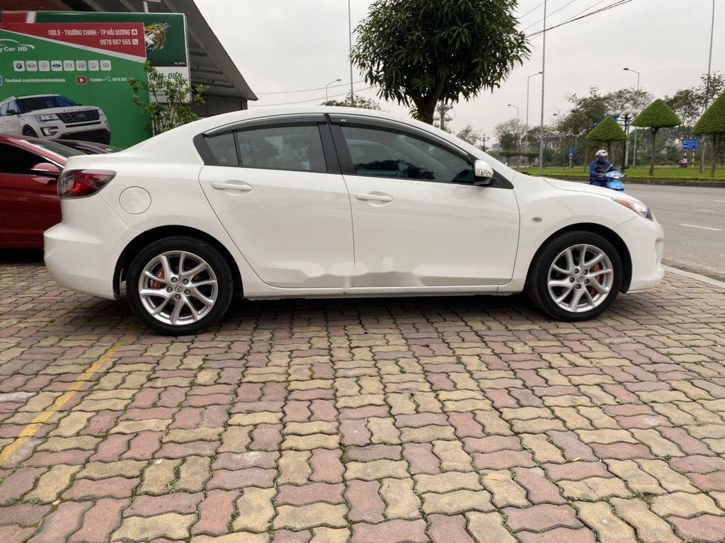 Mazda 3   2014 - Cần bán gấp Mazda 3 sản xuất năm 2014, màu trắng, giá 450tr