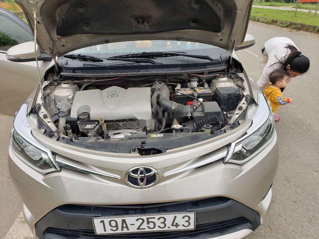 Toyota Vios   2016 - Bán Toyota Vios sản xuất năm 2016, màu vàng, nhập khẩu 