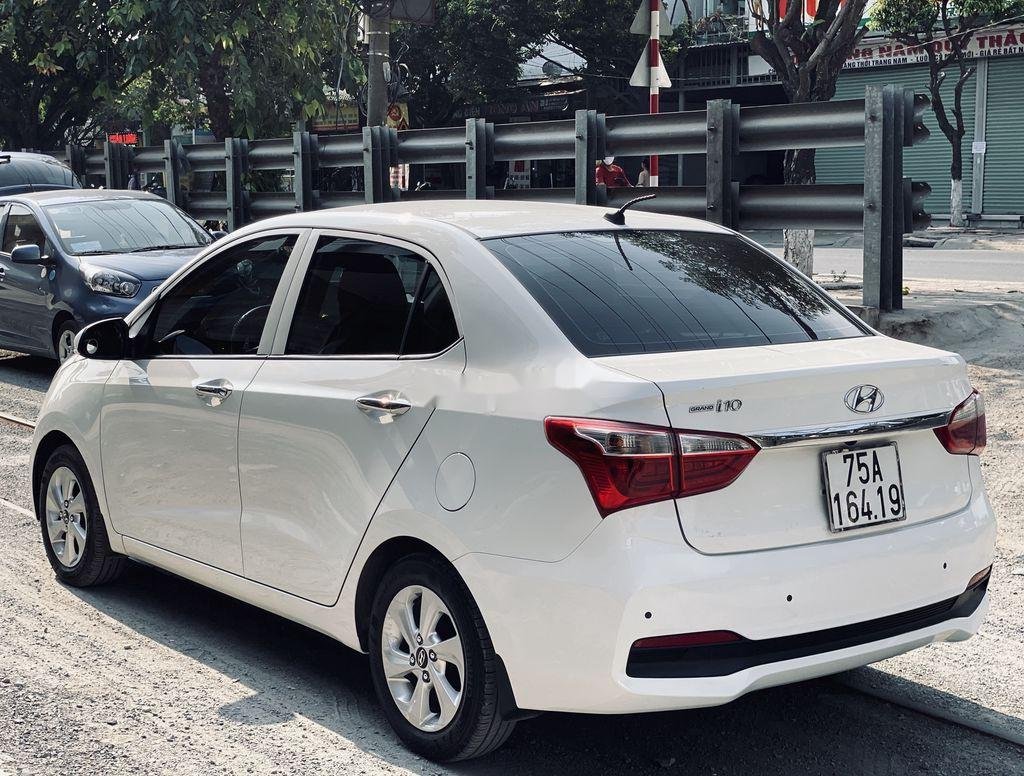 Hyundai Grand i10 2019 - Cần bán gấp Hyundai Grand i10 đời 2019, màu trắng đẹp như mới