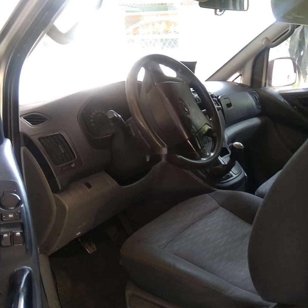 Hyundai Grand Starex 2011 - Bán Hyundai Grand Starex 2011, màu bạc, xe nhập