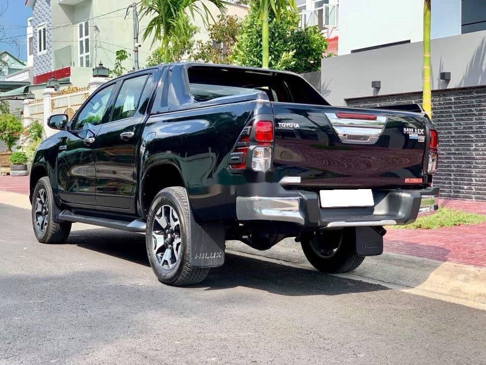 Toyota Hilux 2019 - Bán xe Toyota Hilux 2.8G năm 2019, màu đen, nhập khẩu