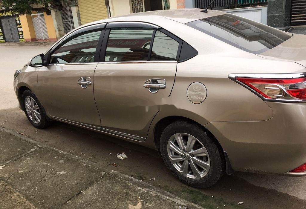 Toyota Vios 2016 - Bán ô tô Toyota Vios đời 2016, màu vàng, giá tốt