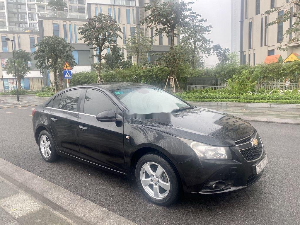 Chevrolet Cruze 2011 - Cần bán xe Chevrolet Cruze đời 2011, màu đen