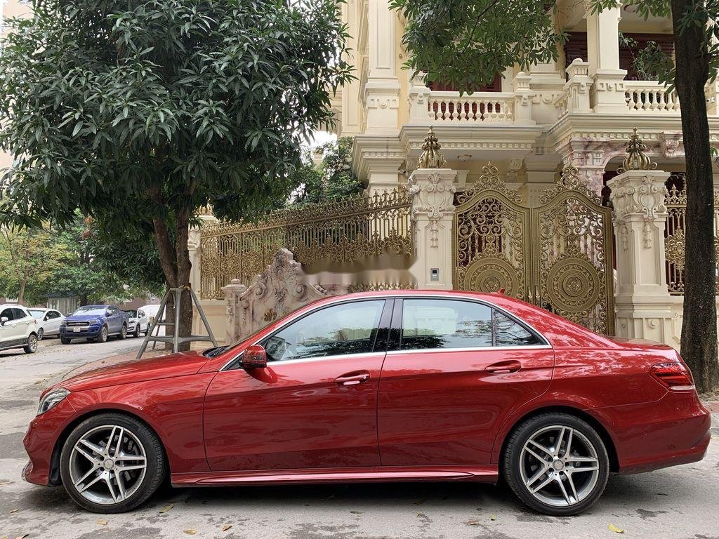 Mercedes-Benz E class 2015 - Bán Mercedes E250 AMG sản xuất năm 2015, màu đỏ, xe nhập chính chủ