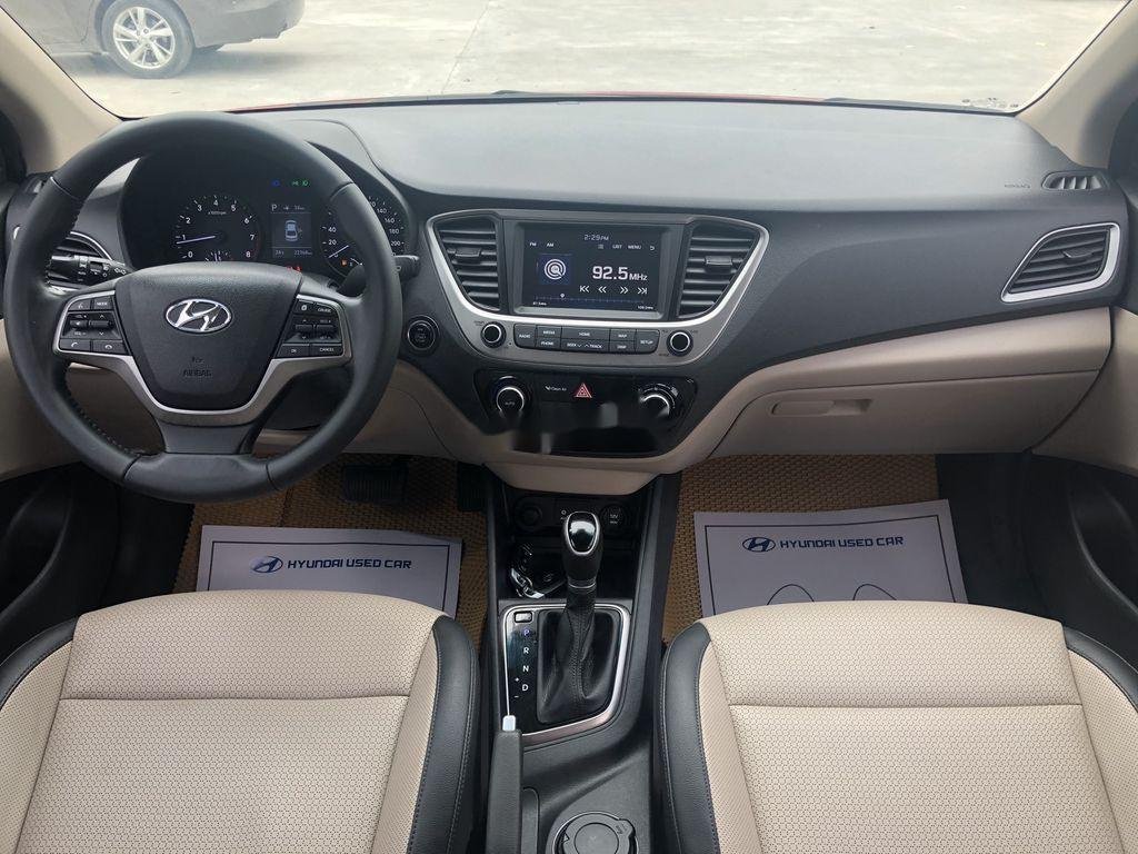 Hyundai Accent 2018 - Cần bán lại xe Hyundai Accent 1.4AT năm 2018, màu đỏ, giá 548tr