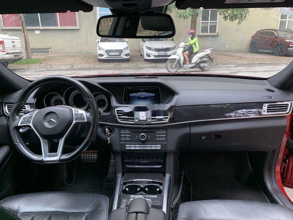 Mercedes-Benz E class 2015 - Bán Mercedes E250 AMG sản xuất năm 2015, màu đỏ, xe nhập chính chủ