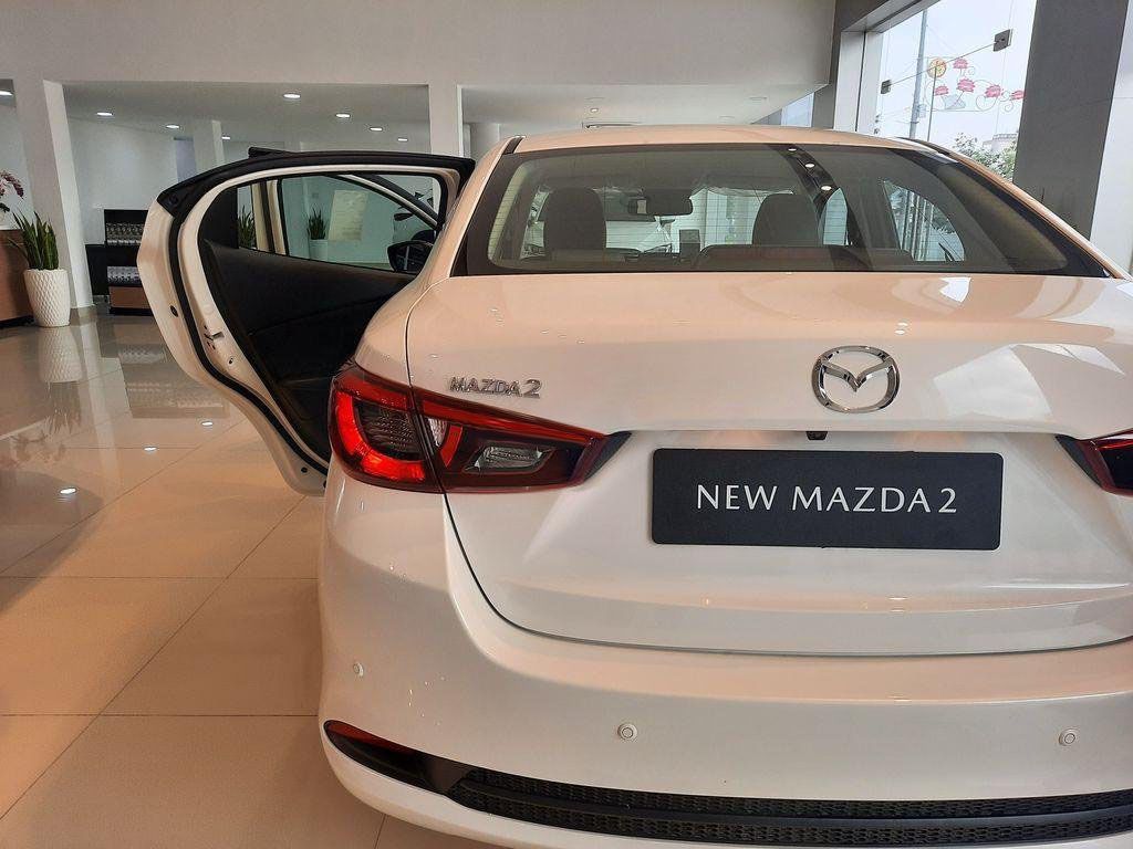 Mazda 2 2020 - Bán xe Mazda 2 đời 2020, màu trắng, nhập khẩu giá cạnh tranh