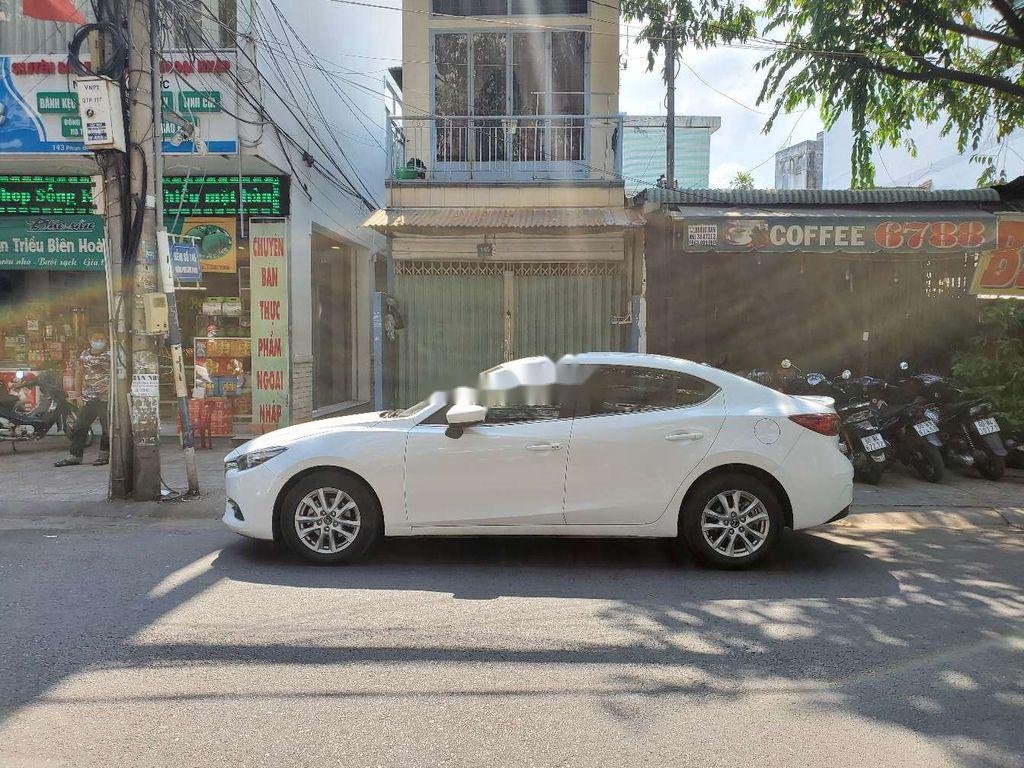 Mazda 3   2018 - Bán Mazda 3 Facelift 2018, màu trắng, giá 595tr