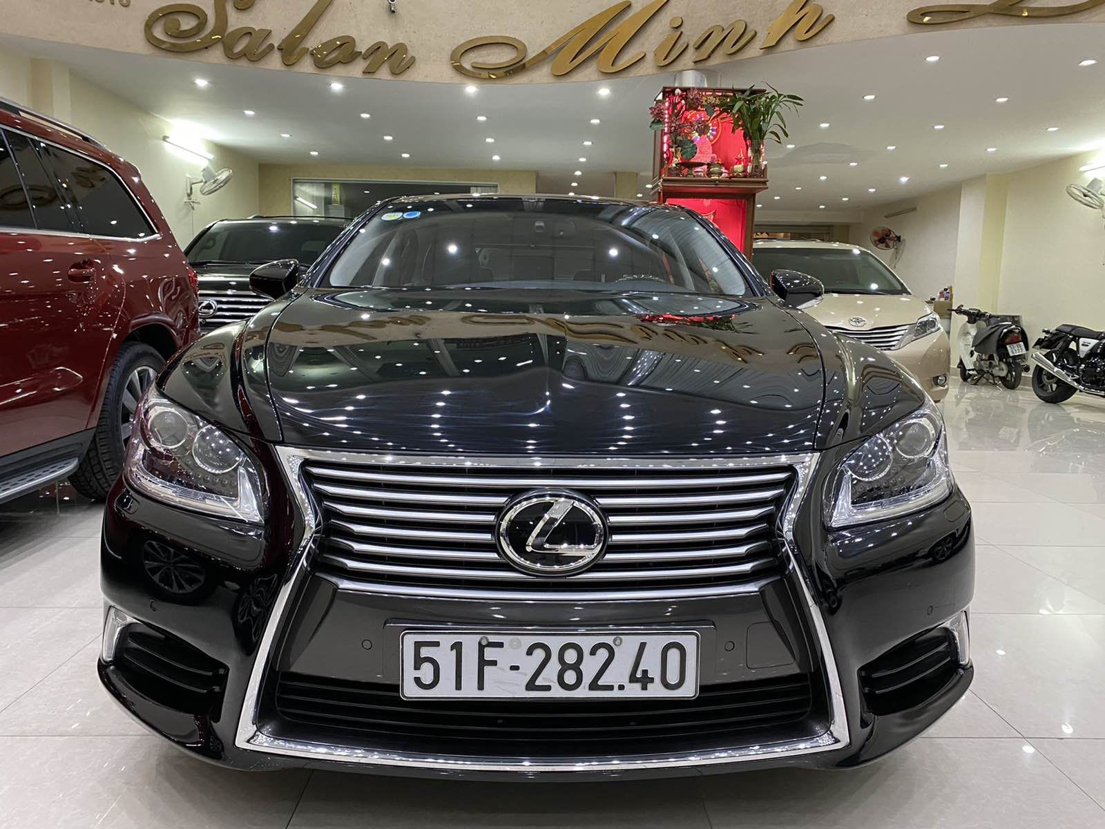 Lexus LS 2016 - Bán nhanh giá cực ưu đãi với chiếc Lexus LS 460L, sản xuất 2016, giao xe nhanh tận nhà