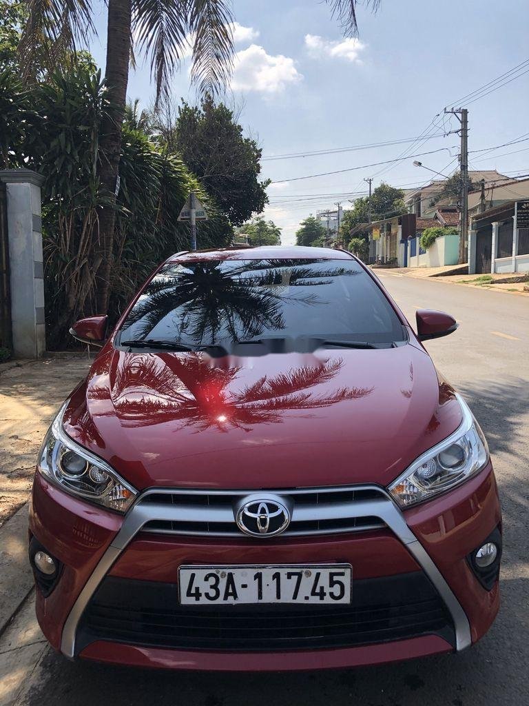 Toyota Yaris   2017 - Cần bán xe Toyota Yaris năm sản xuất 2017, màu đỏ như mới, giá tốt