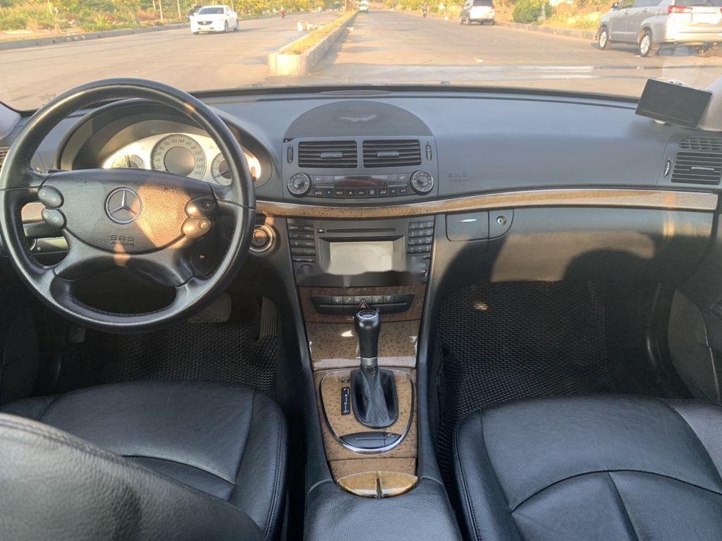 Mercedes-Benz E class   2009 - Bán ô tô cũ Mercedes E200 đời 2009, màu đen