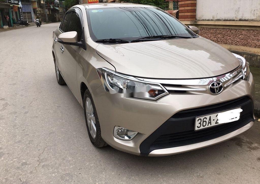 Toyota Vios 2016 - Bán ô tô Toyota Vios đời 2016, màu vàng, giá tốt