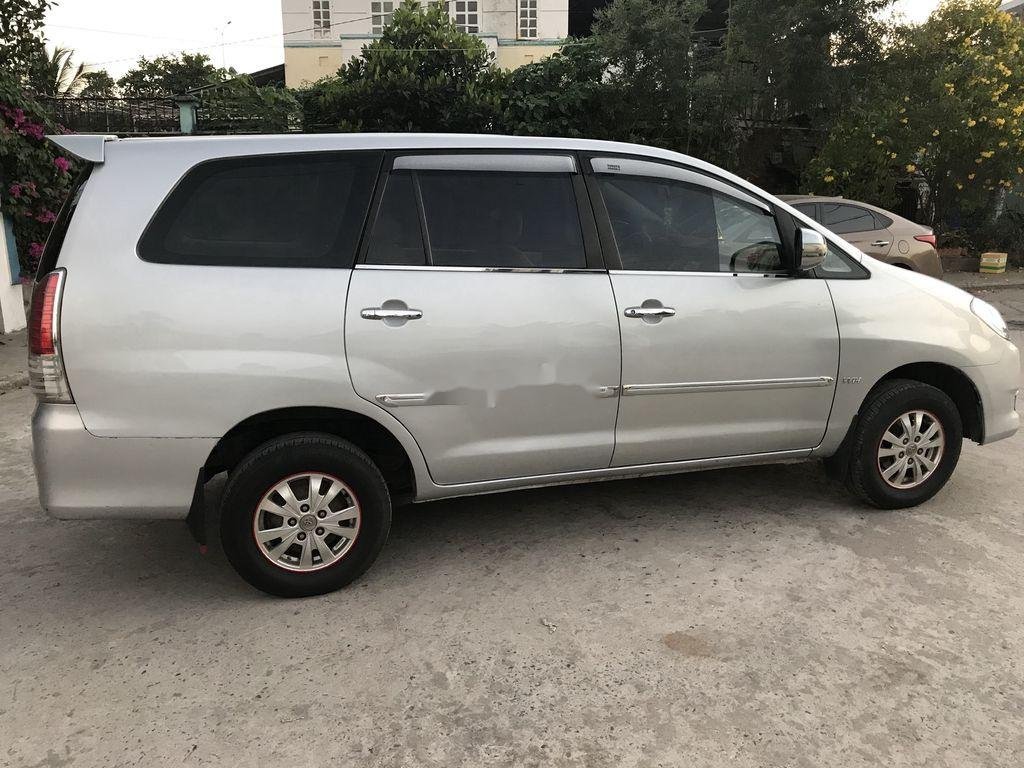 Toyota Innova   2008 - Bán Toyota Innova 2008, màu bạc, số sàn, giá tốt