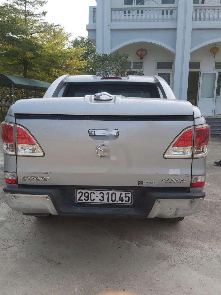 Mazda BT 50 2014 - Cần bán xe Mazda BT 50 AT sản xuất 2014, màu bạc, nhập khẩu nguyên chiếc, giá 445tr