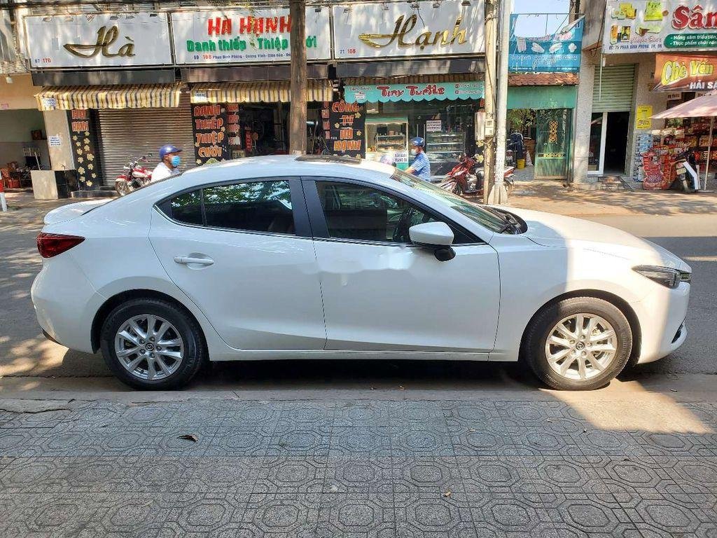 Mazda 3   2018 - Bán Mazda 3 Facelift 2018, màu trắng, giá 595tr