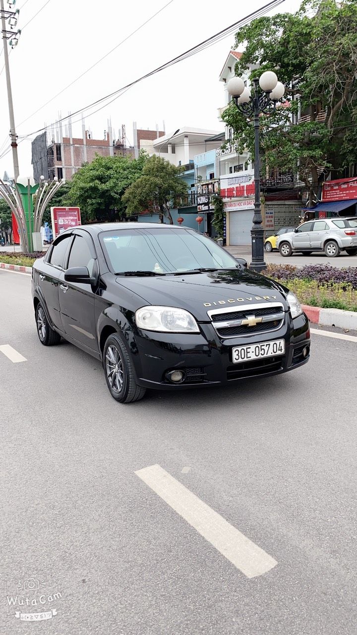 Daewoo Gentra 2008 - Cần bán nhanh chiếc Daewoo Gentra 2008 độ full Chevrolet Aveo 2012, màu đen, giao nhanh